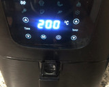 Foto del paso 6 de la receta: Tortilla de brócoli con queso en air fryer