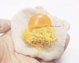 Hình bước làm 6 của món Bánh Khoai Môn Chà Bông Trứng Muối