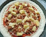 Gambar langkah 11 resipi Hawaiian Pizza 🍕🍍.