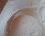 A picture of step 3 of Chicken paratha.