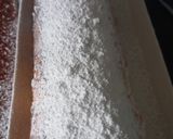 Foto del paso 9 de la receta: Brazo de reina relleno de crema con frutilla
