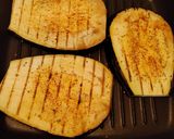 Foto del passaggio 7 della ricetta The Green & Golden Meat-Lovers Eggplant Stack