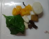 Foto del paso 1 de la receta: Ensalada de pollo, pasta y champiñones frescos