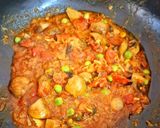 A picture of step 5 of Mushroom matar.