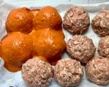 Pieczone pulpety z kaszą jaglaną w sosie z pieczonej papryki i pomidorów 🍅🌶 krok przepisu 4 zdjęcie