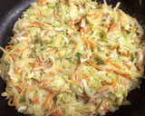 Foto del paso 2 de la receta: Revuelto en juliana con cangrejo 🥕🍳🦀