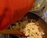 A picture of step 2 of Cauliflower parantha.