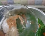 Foto langkah ke 3 dari resep Sayur Bening (Kelor, Wortel, dan Pepaya Muda).