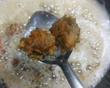 A picture of step 1 of Spinach potato onion pakora.