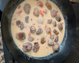 Foto del paso 4 de la receta: Albóndigas en salsa de queso y nata