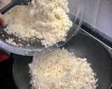 Foto del paso 3 de la receta: Coliflor: cous cous falso con manzana y zanahorias, base de pizza & tortitas con queso fresco