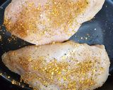 A picture of step 1 of Salsa Chicken Soup.