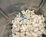 Foto del paso 2 de la receta: Hummus de alubia blancas de bote