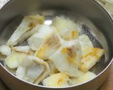 A picture of step 3 of Easy Cod with Chili Sauce.