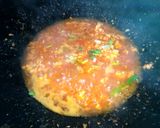 Foto langkah ke 5 dari resep Cilok Kuah Telur Pedas.