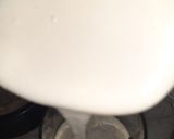 A picture of step 5 of Apple choco chips muesli smoothie.