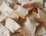 Gambar langkah 2 resipi Puding roti custart.