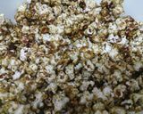 Foto langkah ke 2 dari resep Popcorn greentea & cinnamon.