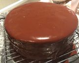 Foto langkah ke 7 dari resep Chocolate Mud Cake.