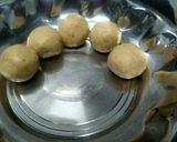 A picture of step 3 of Phulka roti with kasuri methi.