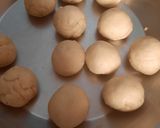 A picture of step 2 of Puri Thali.