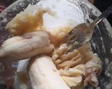 A picture of step 4 of Banana Cake.