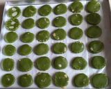 Foto langkah ke 4 dari resep Matcha Almond Cookies.