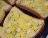 Foto langkah ke 9 dari resep Roti Garlic.