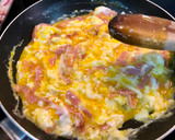 Foto del paso 1 de la receta: Huevos con tocino