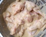 Foto langkah ke 2 dari resep #339. Yangnyeom Tongdak 양념 이정표 (Ayam Pedas Korea).