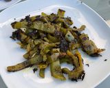 A picture of step 6 of Grilled Peppers Marinated with Celery Pesto.