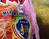 Hình bước làm 2 của món Mì Thái tôm chua cay