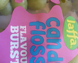 Foto del paso 1 de la receta: Macedonia de fresa, uva "candy floss" y plátano