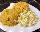 صورة لخطوة 8 من وصفة أرز مقلي بالكاري مع البيض وسلطة كولسلو