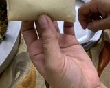 A picture of step 3 of Mini veggie roll.
