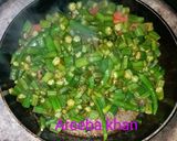 A picture of step 3 of Ladyfingers (bhindi) without onion.