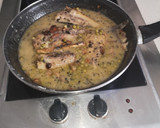 Foto del paso 3 de la receta: Verdel en salsa con verde con guisantes