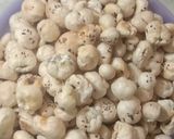 A picture of step 5 of Roasted makhana.