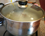 Foto del paso 1 de la receta: Sopa de garrofons con jarrete de cerdo ahumado