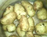 Foto del paso 1 de la receta: Capeado de papa relleno de carne, vegetales y queso mix