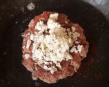 Foto del paso 6 de la receta: Hamburguesa en bollo de coliflor con queso azul a la LuzMa
