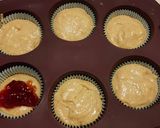 Une image de l'étape 4 de Muffins à la confiture de fraise 🍓.