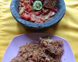 Foto langkah ke 6 dari resep 124. Sambal Dadak Terasi, Telur crispy.