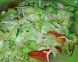 Foto langkah ke 4 dari resep 62. Tumis Bunga Turi Teri.
