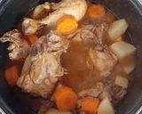 Foto del paso 2 de la receta: Pollo 🐥 al V8 fácil, sin aceite con mucho sabor