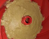 A picture of step 5 of Lemon spiral cake#author marathon.