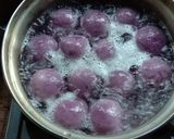 Foto langkah ke 5 dari resep Klepon Ubi Ungu.