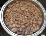Foto del paso 2 de la receta: Mollejas de pollo encebolladas
