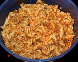 Húsos-gombás fusilli recept fázis 8 fotója