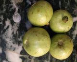 A picture of step 1 of Guava Pomegranate Vegetable.